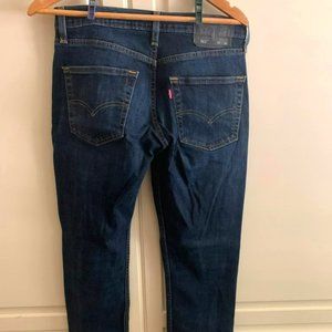 Dark Blue Levi's with black label W31 X L32 Skinny Fit Zipper Fly